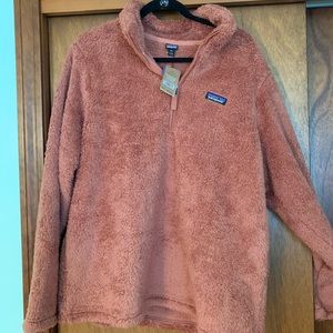 Women’s Patagonia three quarter zip!
